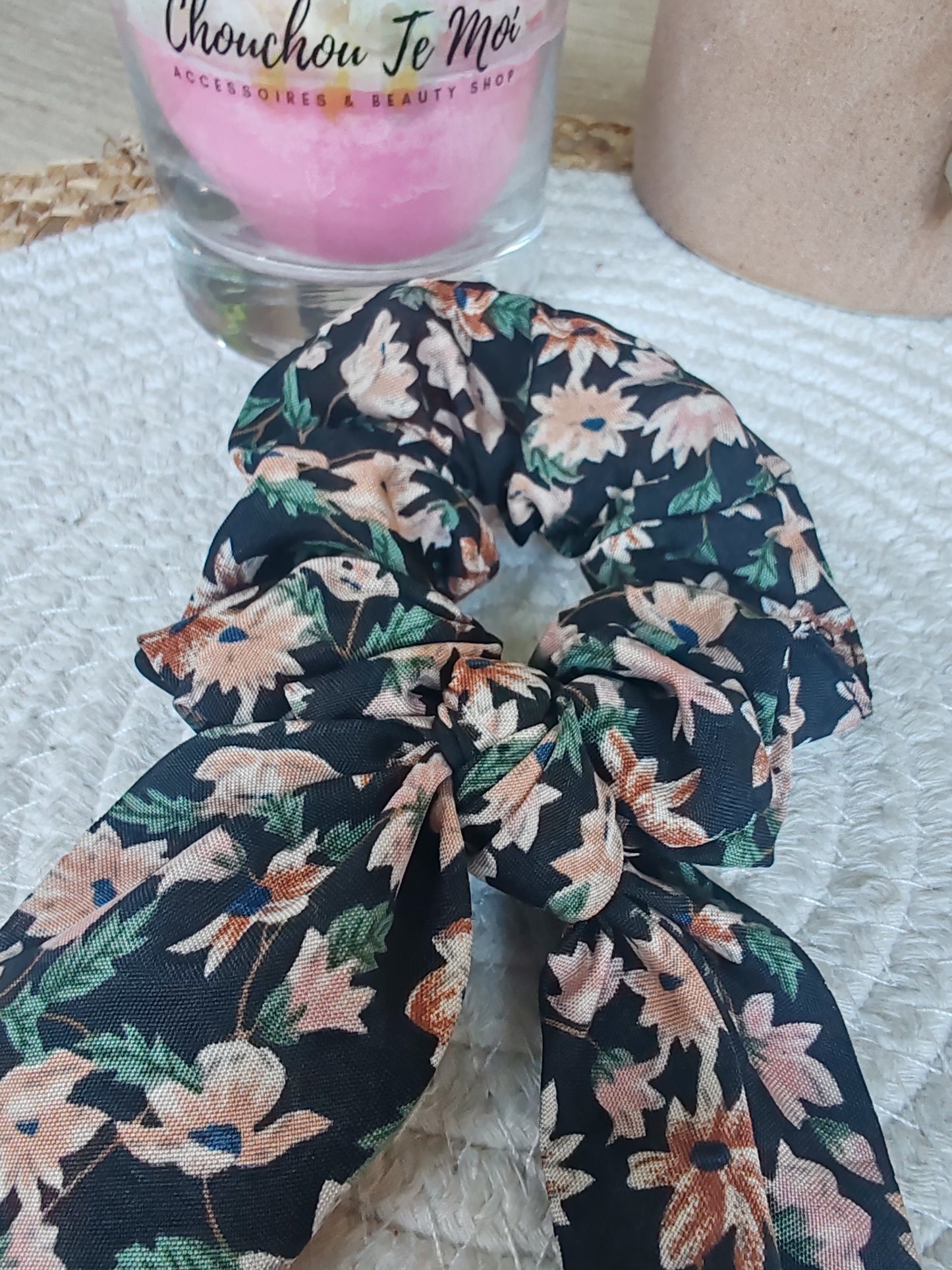 Chouchou floral élégance