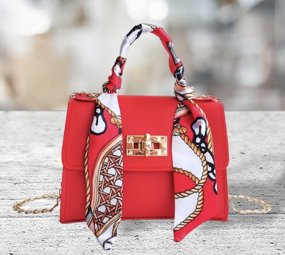 Sac à Main avec Chaine et Ruban Faux Cuir Rouge